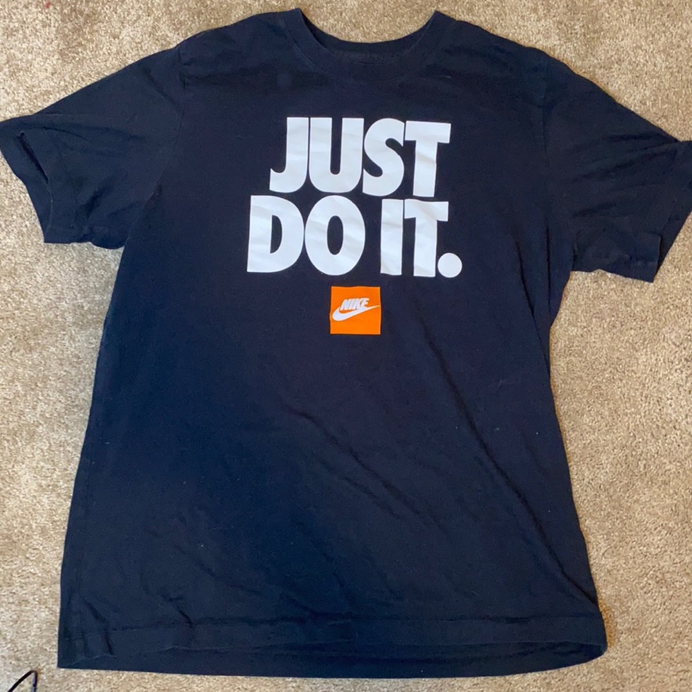 Short sleeve Nike, large